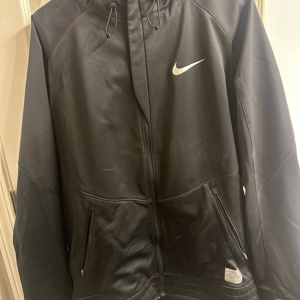 XL Black Nike HyperElite Full Zip-up jacket